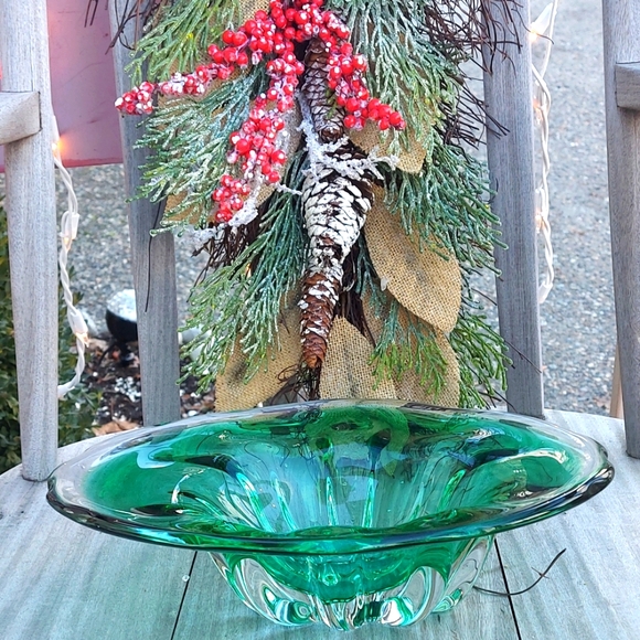 🎄Mid Century Modernist Art Glass Emerald Green Clear Freeform Bowl - Picture 1 of 5